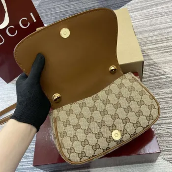 Gucci 815700 Gucci Blondie mini ramenní taška béžová tmavě hnědá plátno