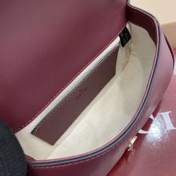 Gucci 815700 Gucci Blondie mini ramenní taška z nubukové kůže vínově červená