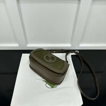 Gucci 815700 Gucci Blondie mini ramenní taška z jemné kůže Zelená