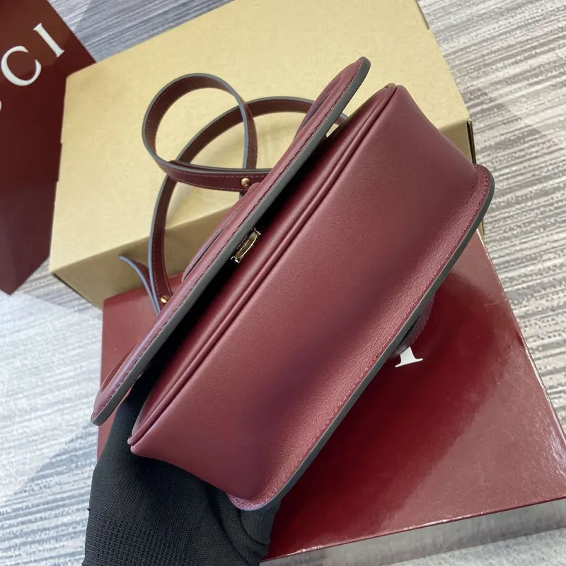 Gucci 815700 Gucci Blondie mini ramenní taška Wind red Kůže