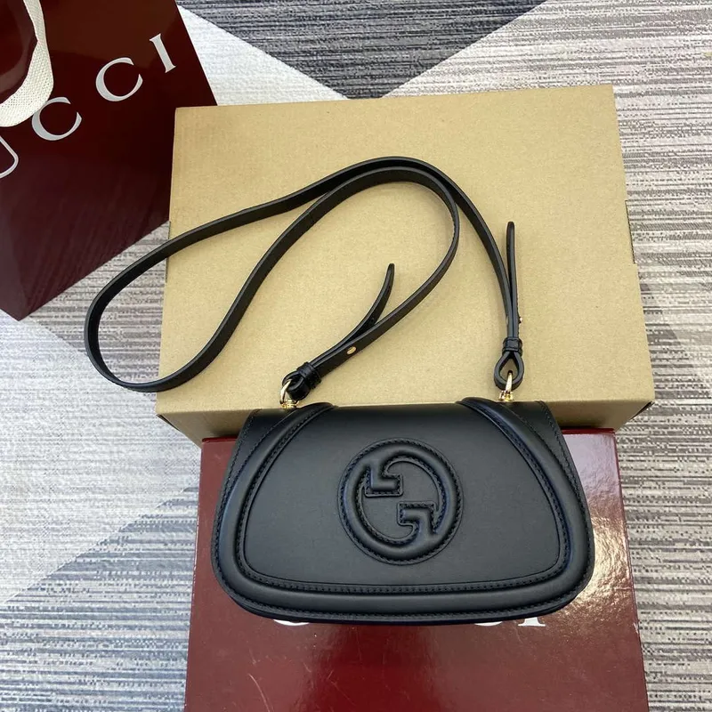 Gucci 815700 Gucci Blondie mini ramenní taška Černá kůže