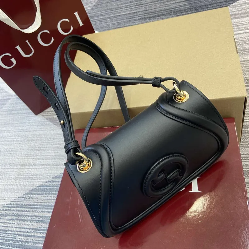 Gucci 815700 Gucci Blondie mini ramenní taška Černá kůže