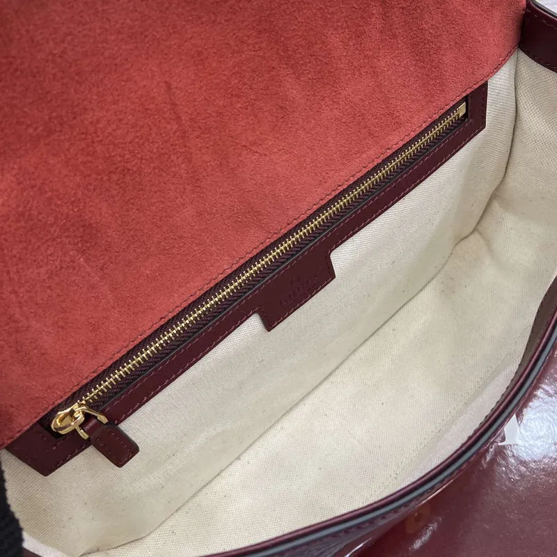 Gucci 815719 Gucci Blondie Medium taška s horním držadlem z lakované kůže červená