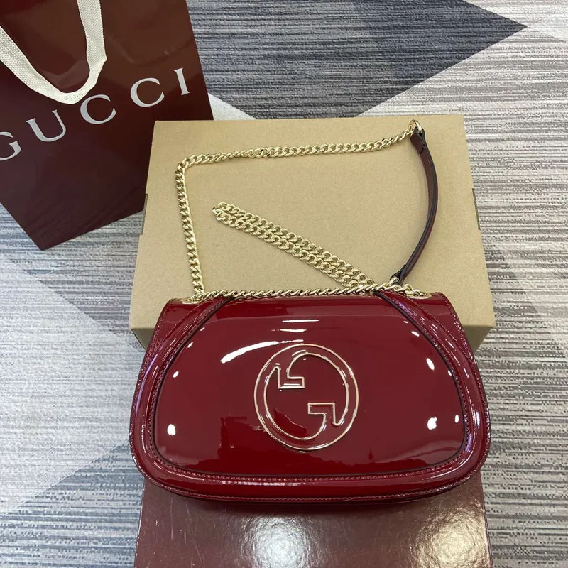 Gucci 815715 Gucci Blondie malá kabelka přes rameno z lakované kůže červená