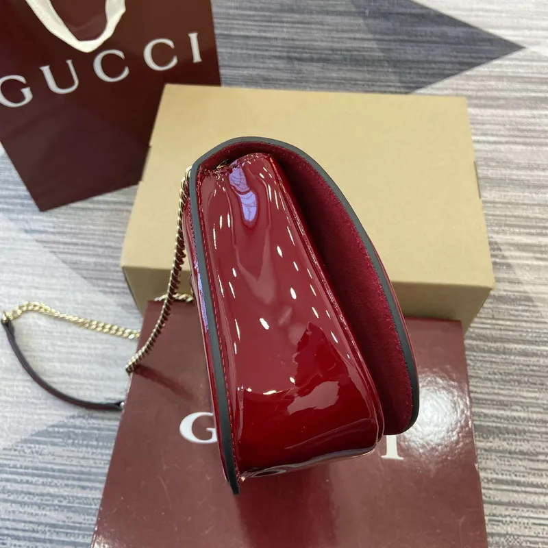 Gucci 815715 Gucci Blondie malá kabelka přes rameno z lakované kůže červená