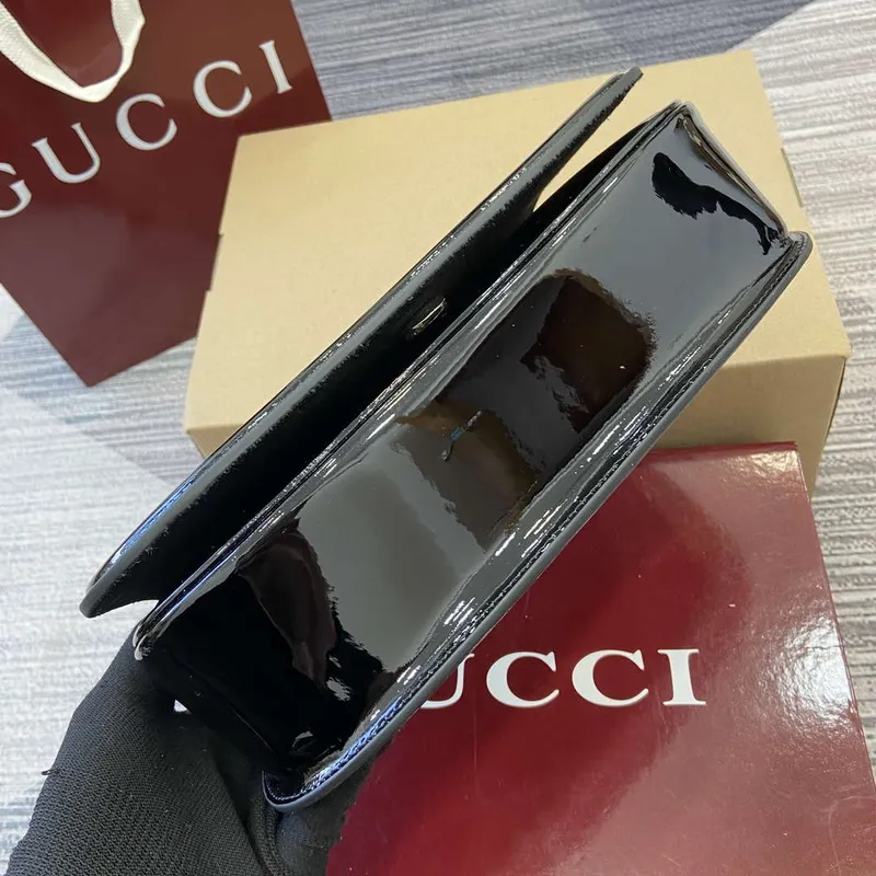 Gucci 815715 Gucci Blondie malá kabelka přes rameno z lakované kůže černá