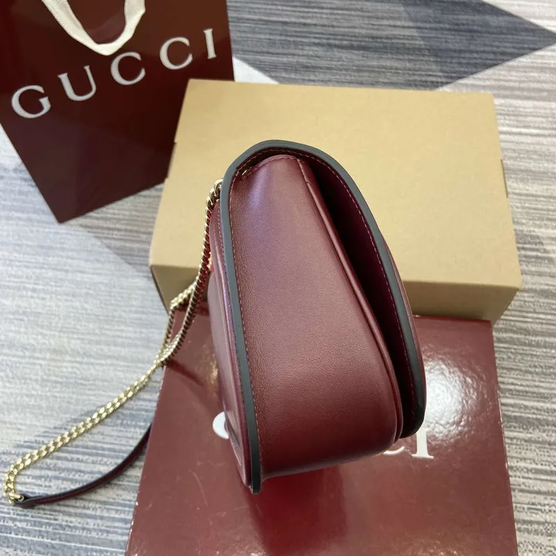 Gucci 815715 Gucci Blondie malá kabelka přes rameno Červená a vínově červená semišová kůže
