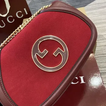 Gucci 815715 Gucci Blondie malá kabelka přes rameno Červená a vínově červená semišová kůže