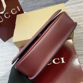 Gucci 815715 Gucci Blondie malá kabelka přes rameno Červená a vínově červená semišová kůže