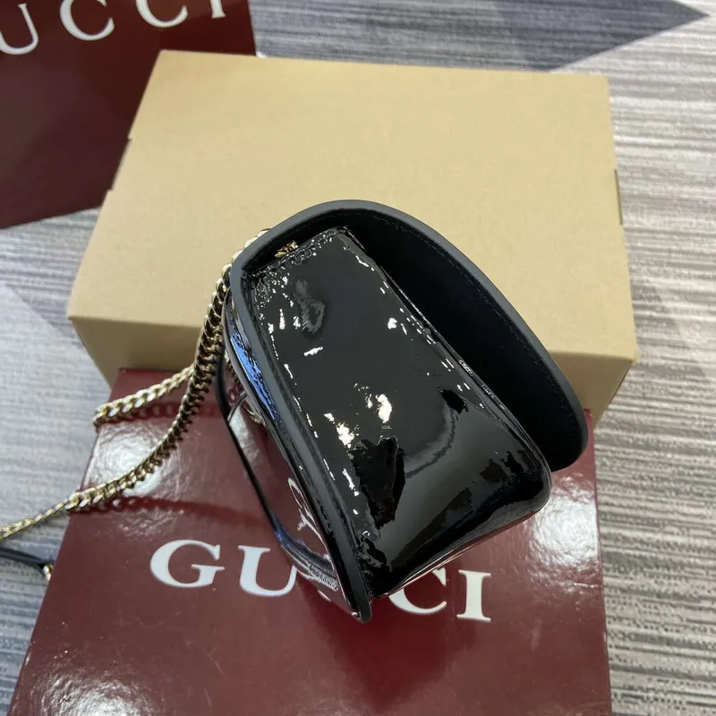 Gucci 815711 Gucci Blondie mini ramenní taška z lakované kůže černá