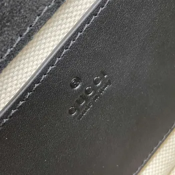 Gucci 815711 Gucci Blondie mini ramenní taška z lakované kůže černá