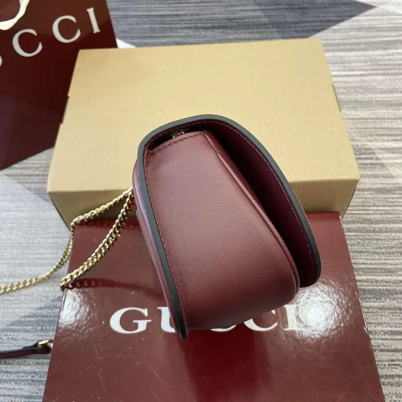 Gucci 815711 Gucci Blondie mini ramenní taška z semišové kůže červená a vínově červená