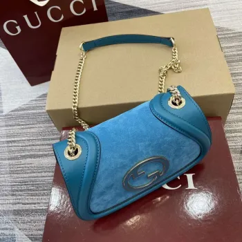Gucci 815711 Gucci Blondie mini ramenní taška z jemné kůže modrá