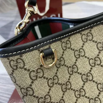 Gucci 815103 GG Emblem kabela na vodu Béžová a Černá