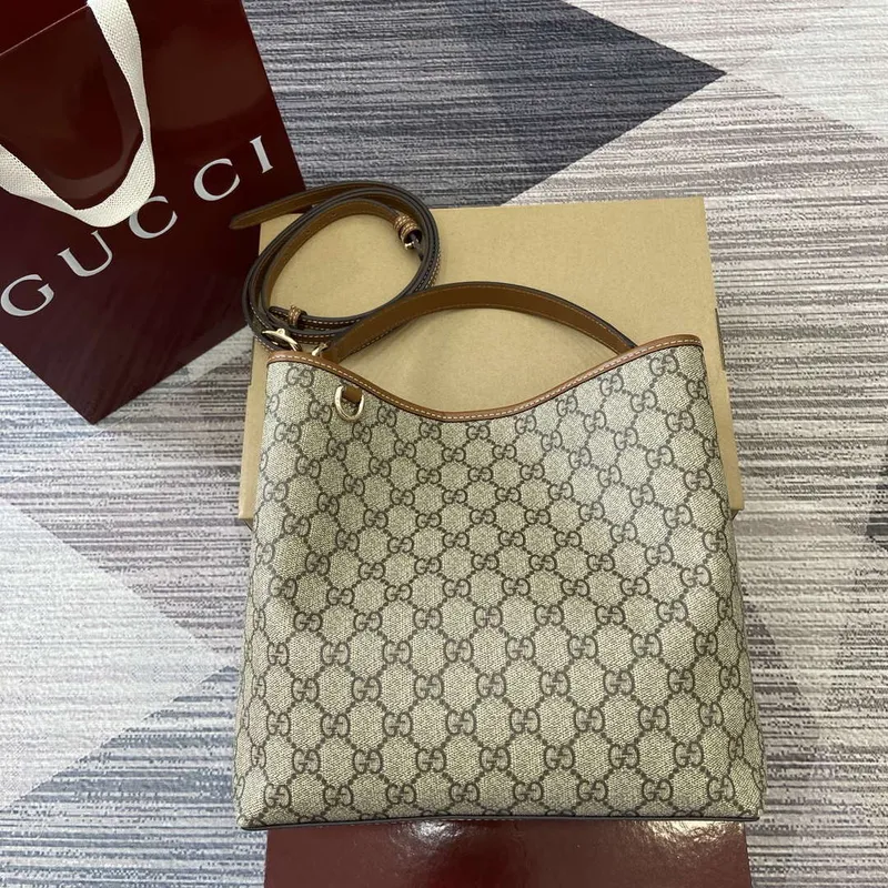 Gucci 815103 GG Emblem kabela typu bucket Béžová a tmavě hnědá