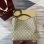 Gucci 815103 GG Emblem kabela typu bucket Béžová a tmavě hnědá