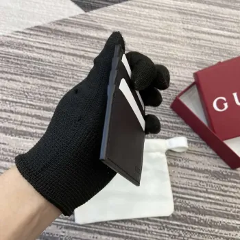 Gucci 818952 GG Emblem pouzdro na karty černá kůže