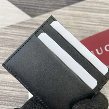 Gucci 818952 GG Emblem pouzdro na karty černá kůže