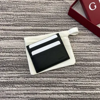 Gucci 818952 GG Emblem pouzdro na karty černá kůže