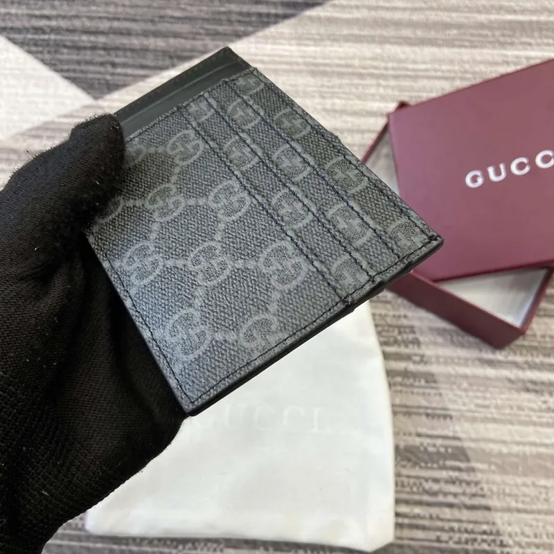 Gucci 821208 GG Emblem pouzdro na karty Černé