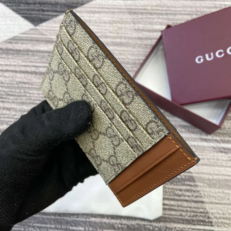 Gucci 821208 GG Emblem pouzdro na karty béžové a tmavě hnědé