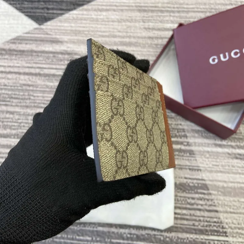 Gucci 821208 GG Emblem pouzdro na karty béžové a tmavě hnědé