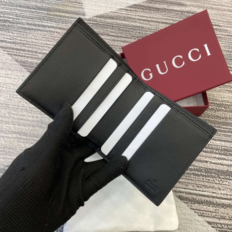 Gucci 821206 GG Emblem skládací peněženka černá