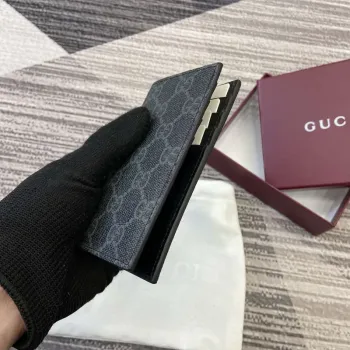 Gucci 821209 GG Emblem dvoudílný pouzdro na karty Černé