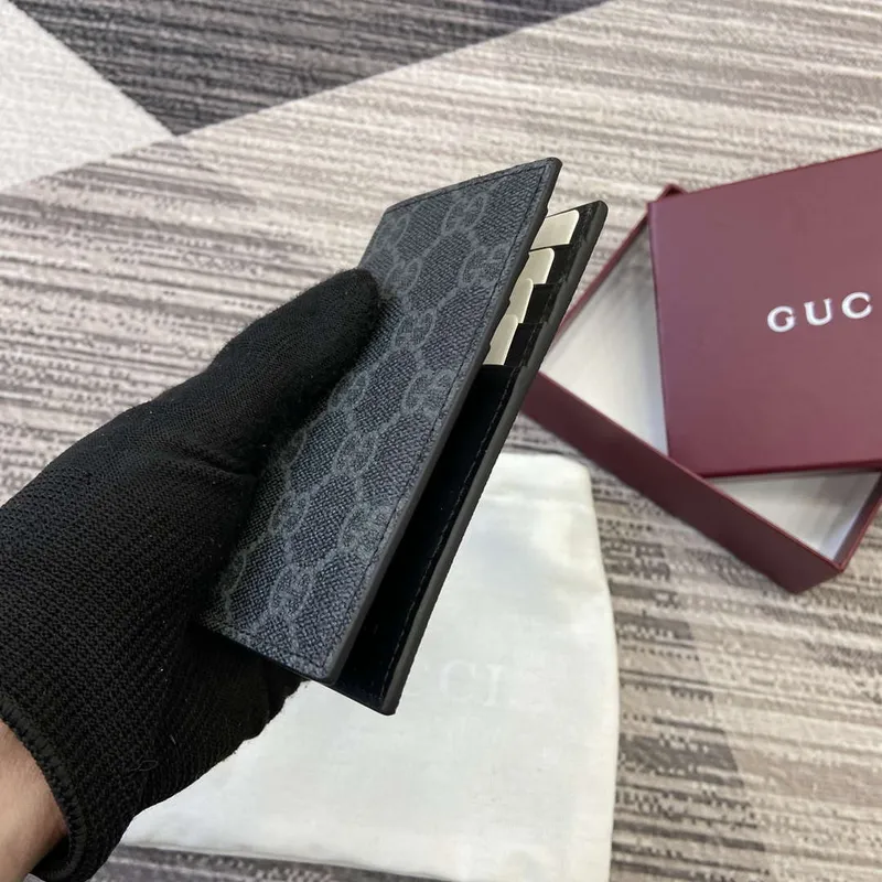Gucci 821209 GG Emblem dvoudílný pouzdro na karty Černé