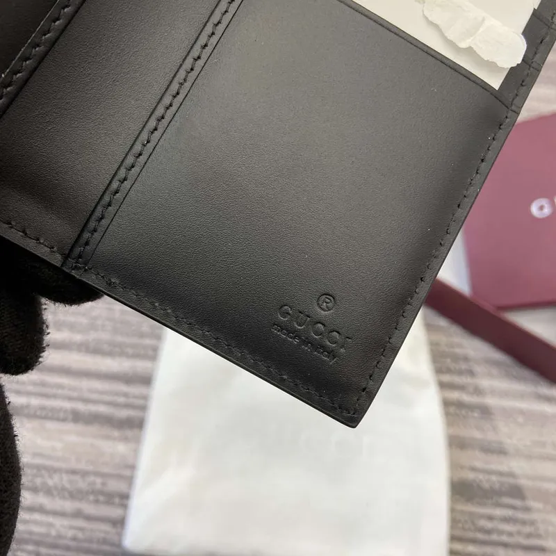 Gucci 821209 GG Emblem dvoudílný pouzdro na karty Černé