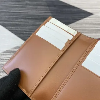 Gucci 821209 GG Emblem dvoudílný pouzdro na karty béžové a tmavě hnědé