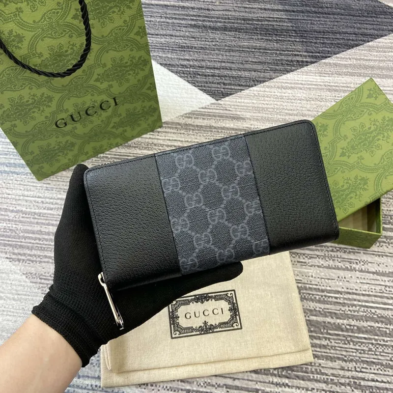 Gucci GG Emblem Černá a Béžová 821803 mini peněženka