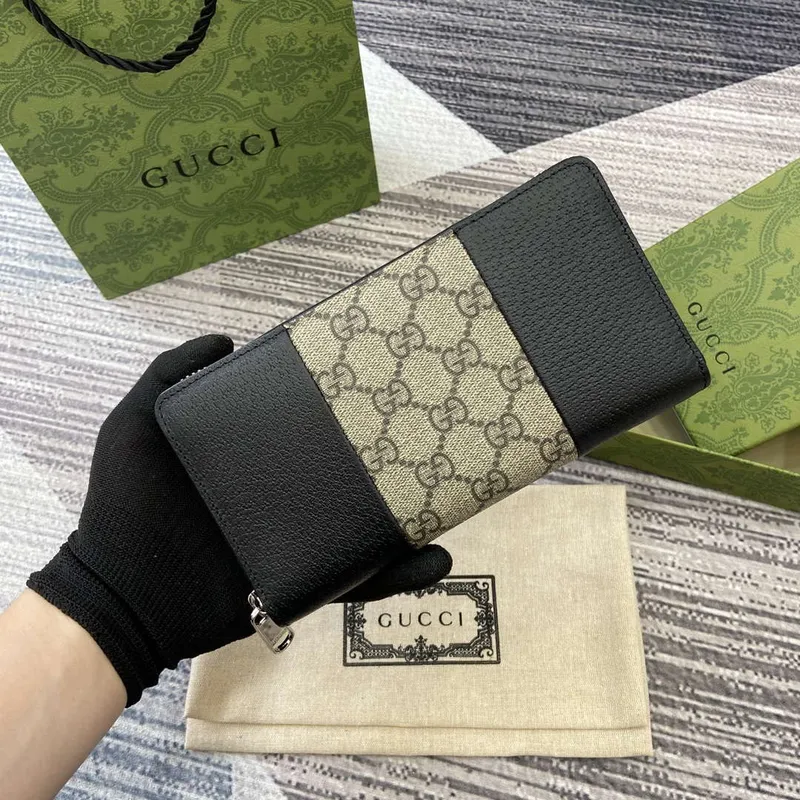 Gucci GG Emblem Černá a Béžová 821803 mini peněženka