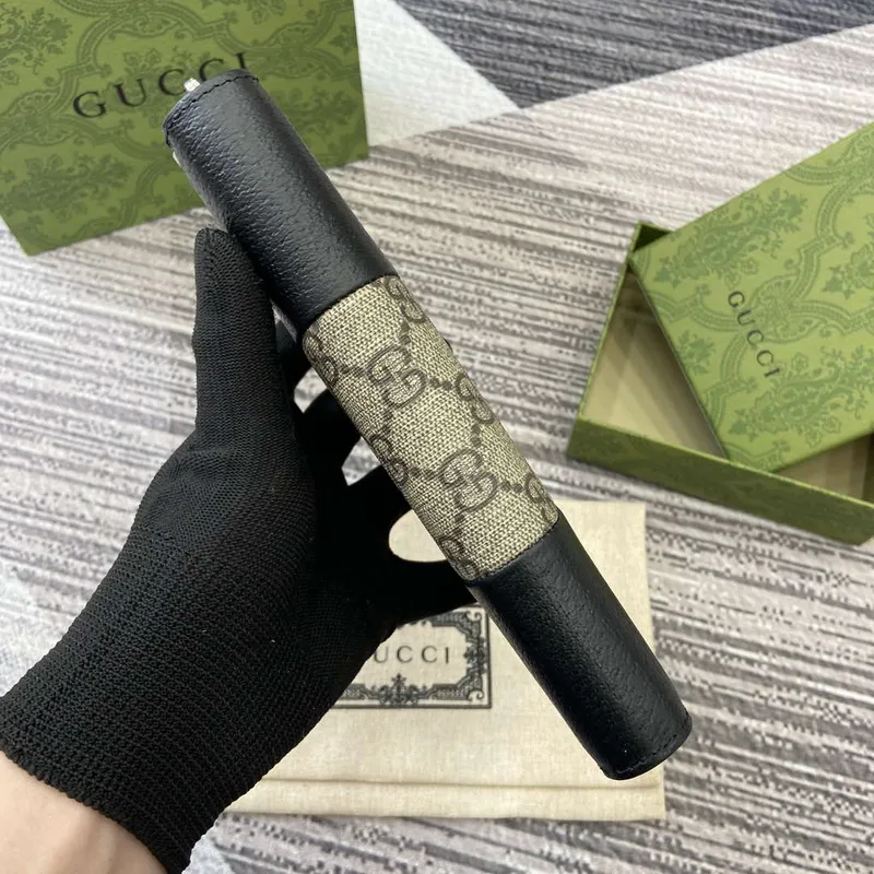 Gucci GG Emblem Černá a Béžová 821803 mini peněženka