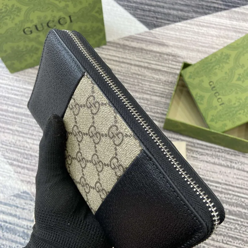 Gucci GG Emblem Černá a Béžová 821803 mini peněženka