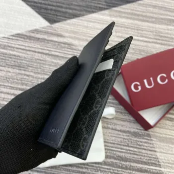 Gucci 818953 GG Emblem dvoudílný embosovaný obal na karty Černý