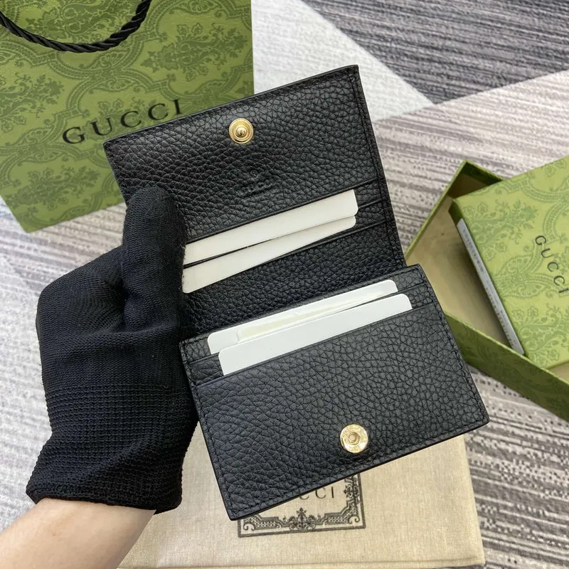 Gucci 815901 GG Emblem mini peněženka černá