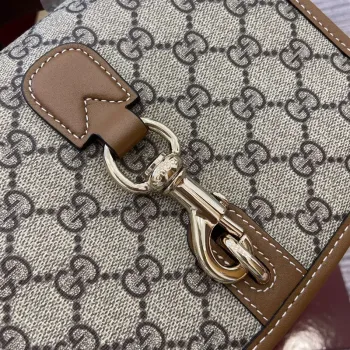 Gucci 815211 GG Emblem mini ramenní taška béžová a hnědá