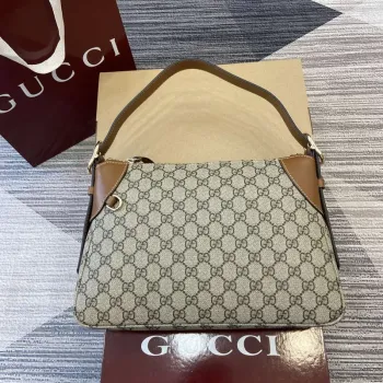 Gucci 815216 GG Emblem střední kabelka přes rameno Béžová a hnědá