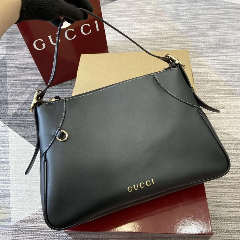 Gucci 815217 GG Emblem Velká taška přes rameno Černá