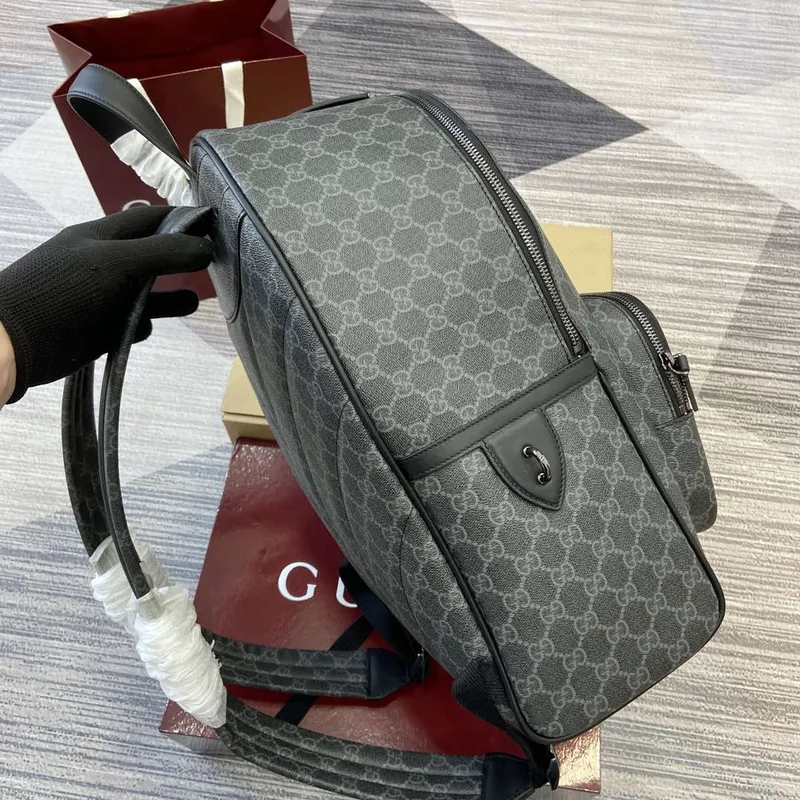 Gucci 821159 GG Emblem Střední Batoh Černý