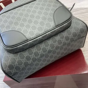 Gucci 821159 GG Emblem Střední Batoh Černý