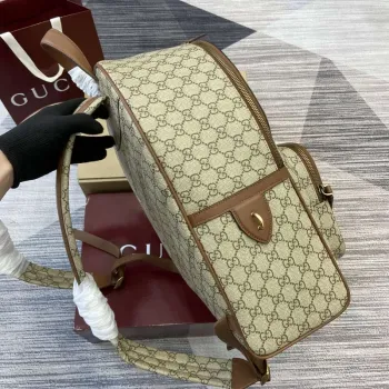 Gucci 821159 GG Emblem Střední batoh Béžový a tmavě hnědý