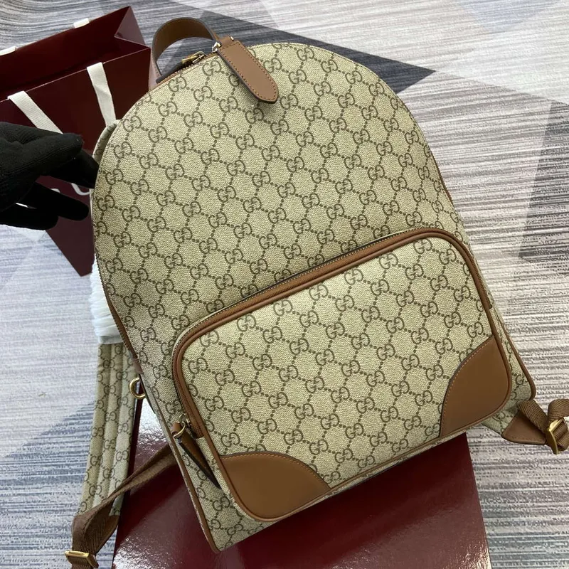 Gucci 821159 GG Emblem Střední batoh Béžový a tmavě hnědý