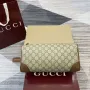 Gucci 821163 GG Emblem střední toaletní taška béžová a tmavě hnědá