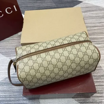 Gucci 821163 GG Emblem střední toaletní taška béžová a tmavě hnědá