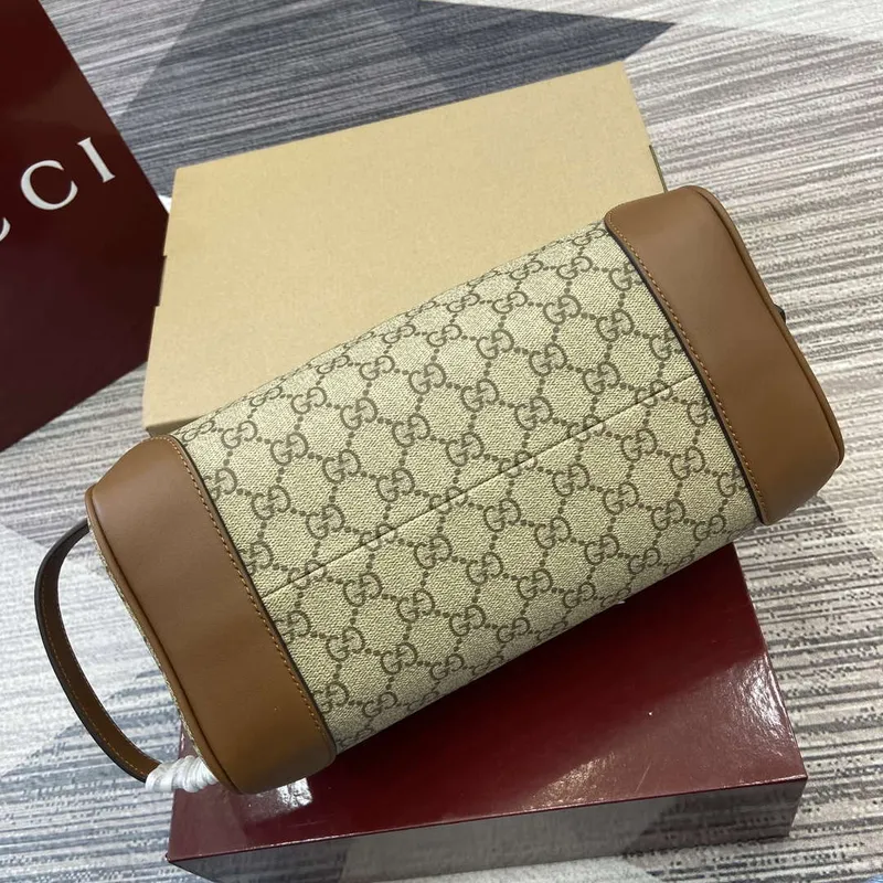 Gucci 821163 GG Emblem střední toaletní taška béžová a tmavě hnědá