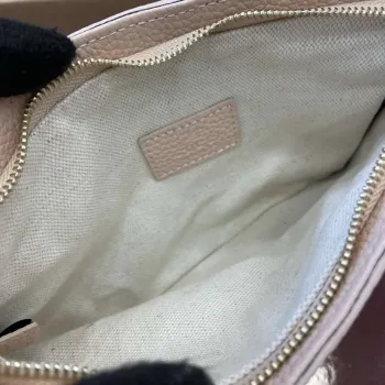 Gucci 815278 GG Emblem super mini taška Béžová