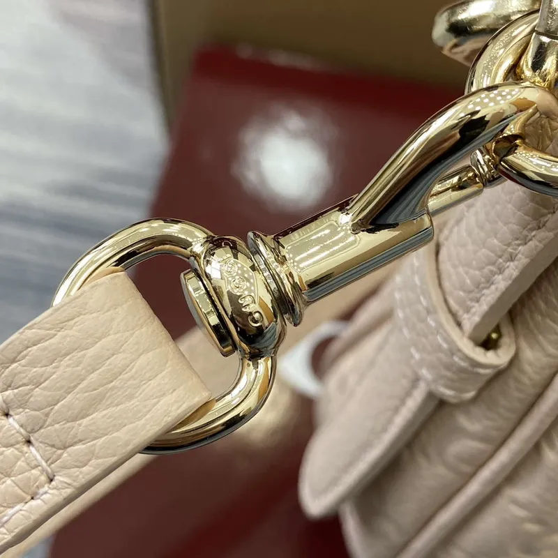 Gucci 820453 GG Emblem Střední kabelka přes rameno Béžová