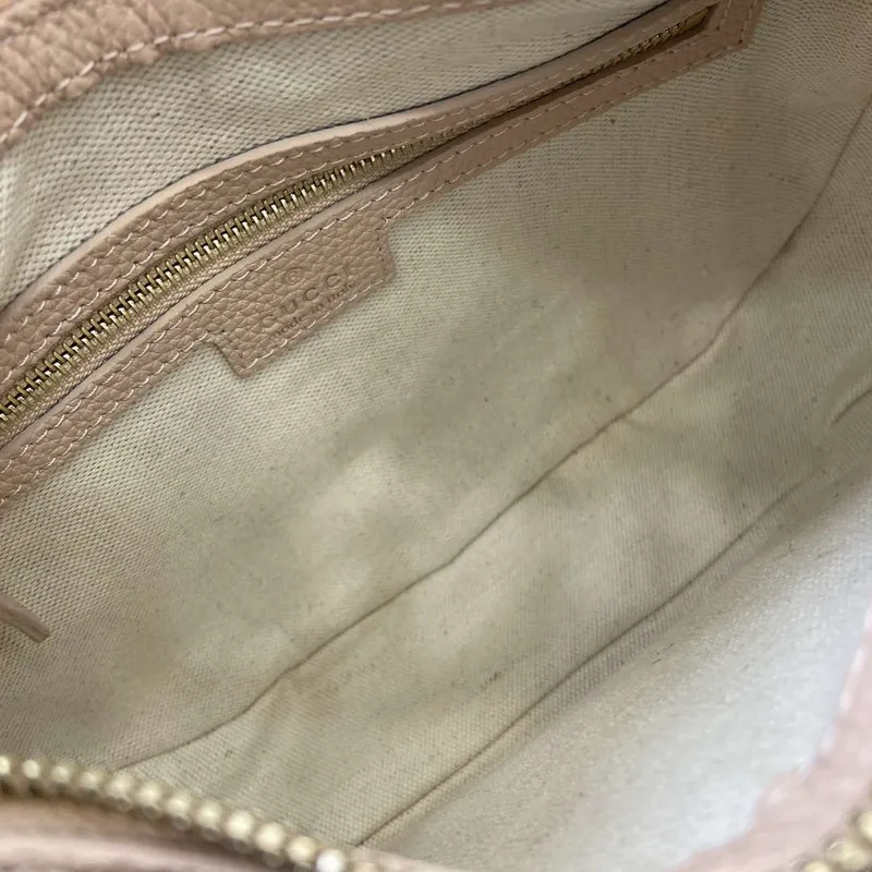 Gucci 820453 GG Emblem Střední kabelka přes rameno Béžová